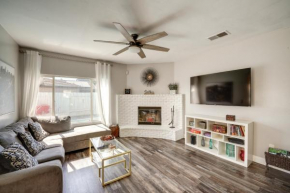 Pet-Friendly Family House with Pool and Backyard
